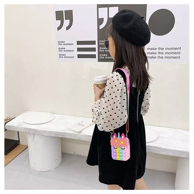 WH450.54 Unicorn Popit Purse