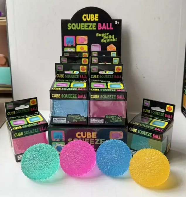 CUBE ROUND SQUESHY