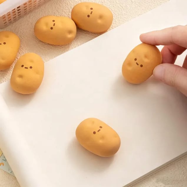 MINIATURE POTATO ERASER