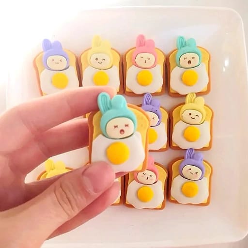 MINI BREAD ERASER