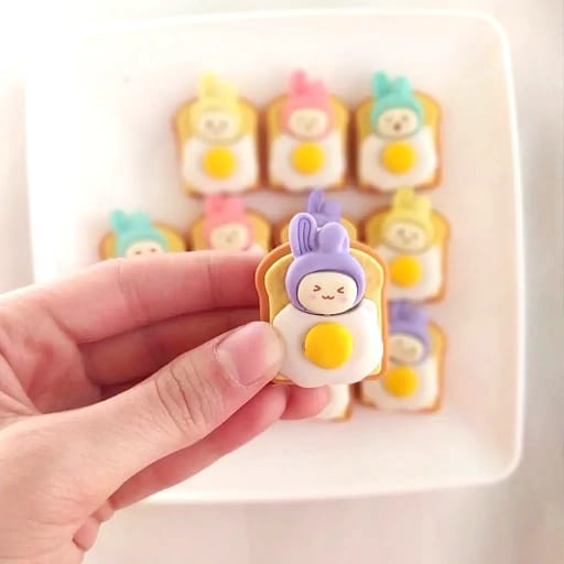 MINI BREAD ERASER