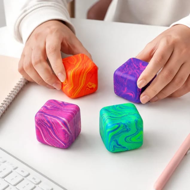 MULTY CRYSTAL CUBE SQUESHY