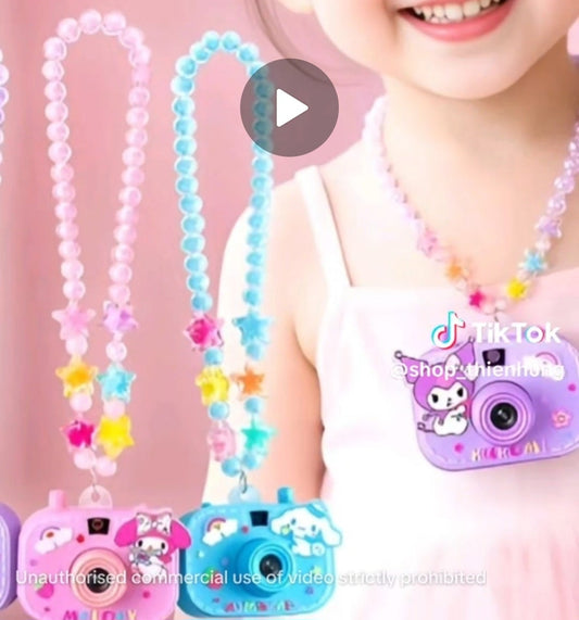 Kuromi camera projector 
Beaded bracelet and malla for kids